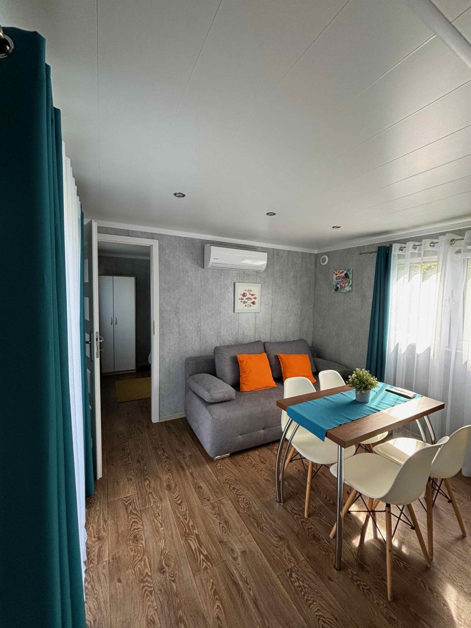 Fishka House Domek Wypoczynkowy Zator Exteriér fotografie
